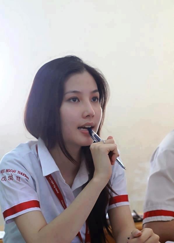 王多鱼打扑克免费